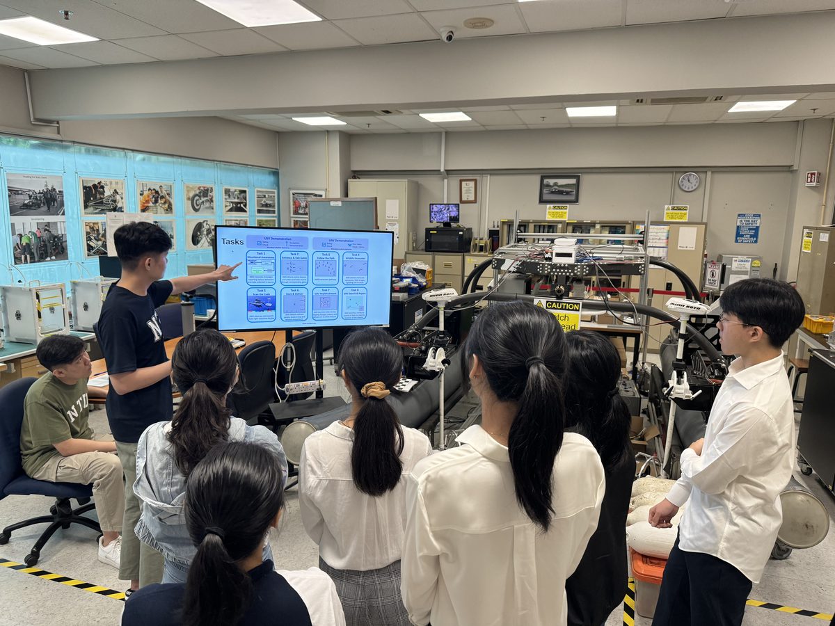 Hwa Chong Institution Students Visit AAV, photo 3