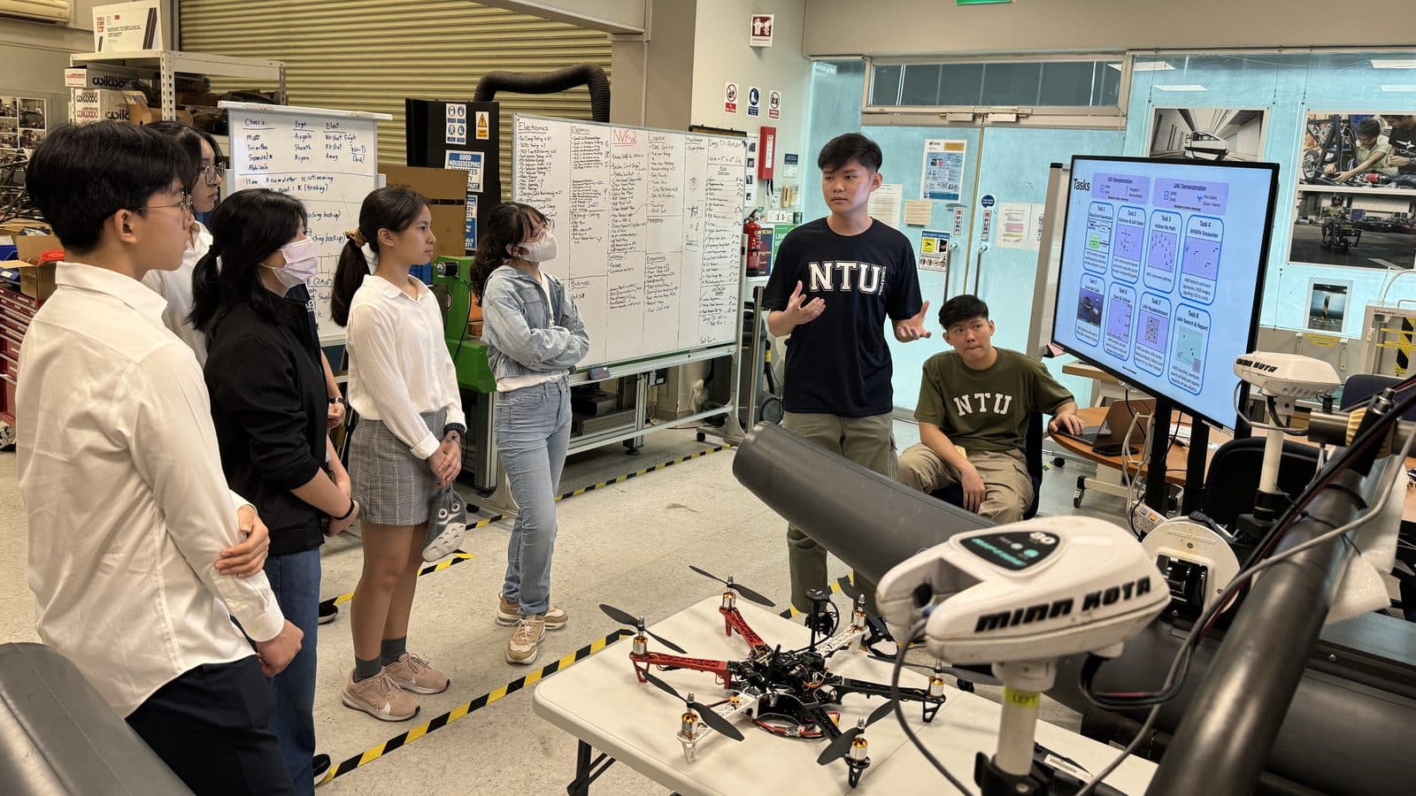 Hwa Chong Institution Students Visit AAV